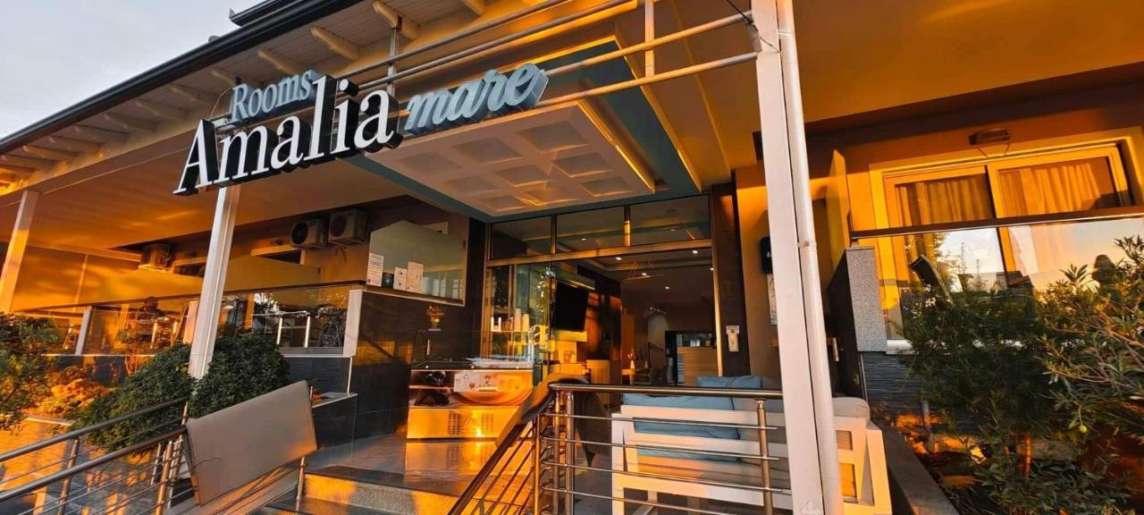 Amalia Mare Sea View & Beach Cafe - Bistro Nea Vrasna Exterior photo